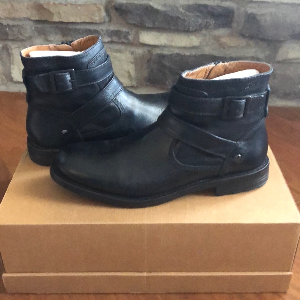 🆕 Clarks Mens Black Leather Boot Sz-9.5